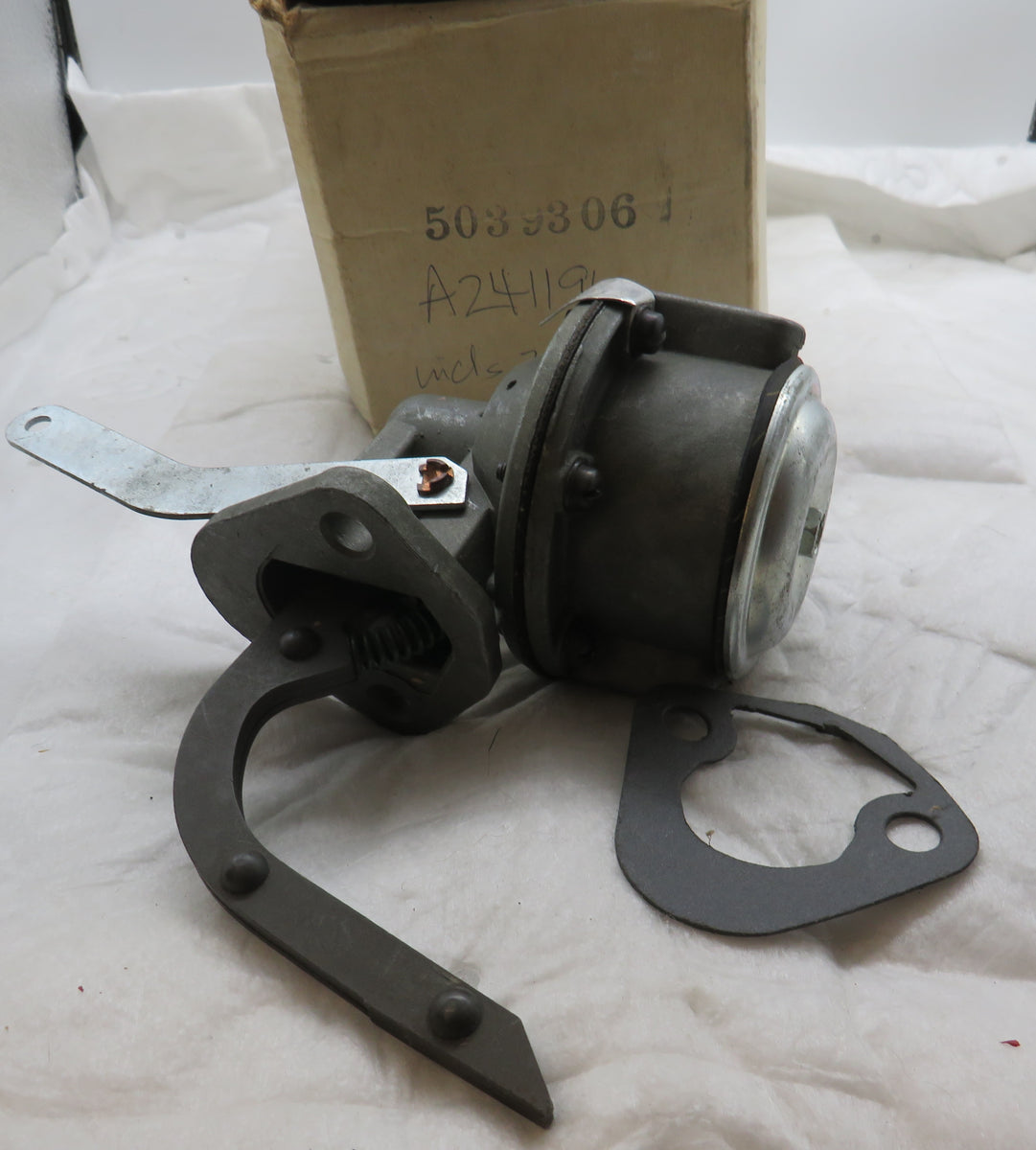 A241196 Kohler Mechanical Fuel Pump 2 Hole includes gasket 240260