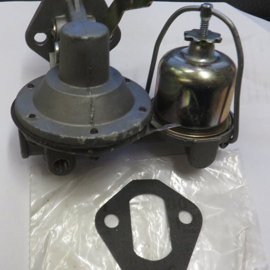 Onan 149-1703 Fuel Pump Kit Includes 149-1038 Fuel Pump, 149-0792 (1) gasket OBSOLETE 9/21/2026 THIS PART IS IN STOCK 9/21/2026