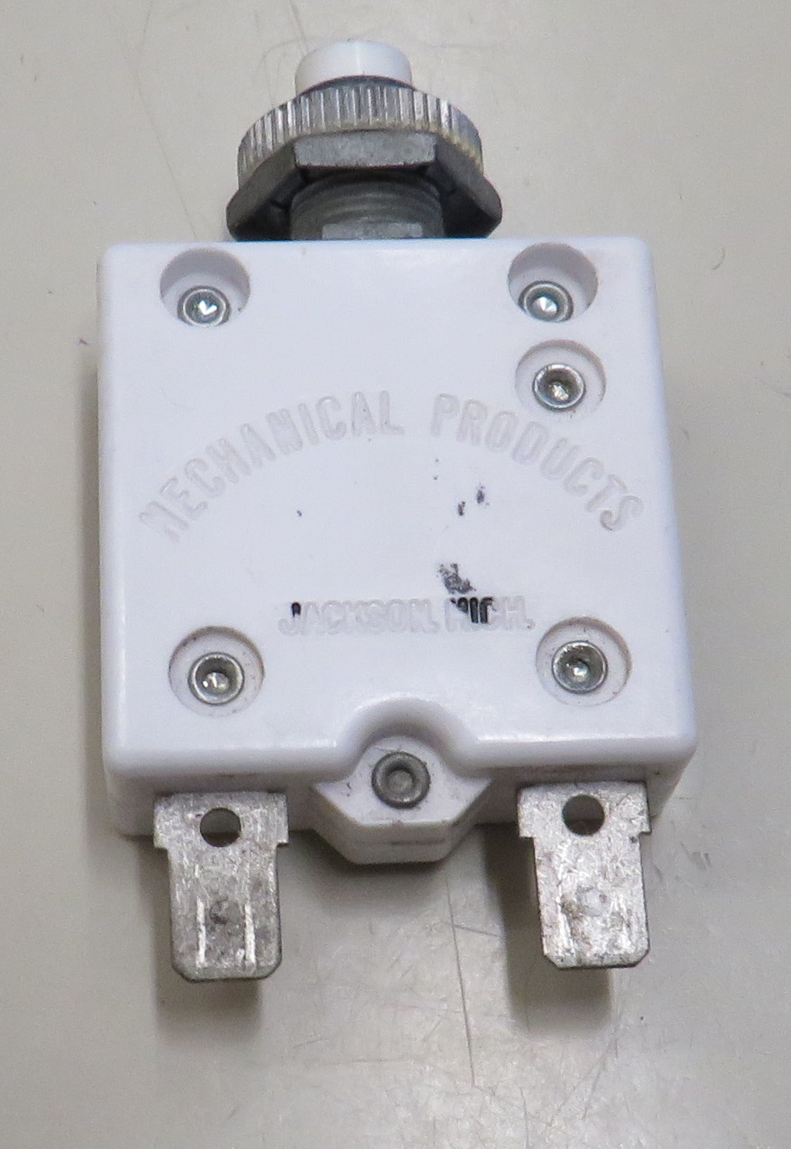 1601-047-300 Mechanical Products 3 Amp On/Off 250VAC/50VDC 1198 Circuit Breaker 3/18/2026 THIS PART IS IN STOCK 3/18/2026 OUT 9/26/2023