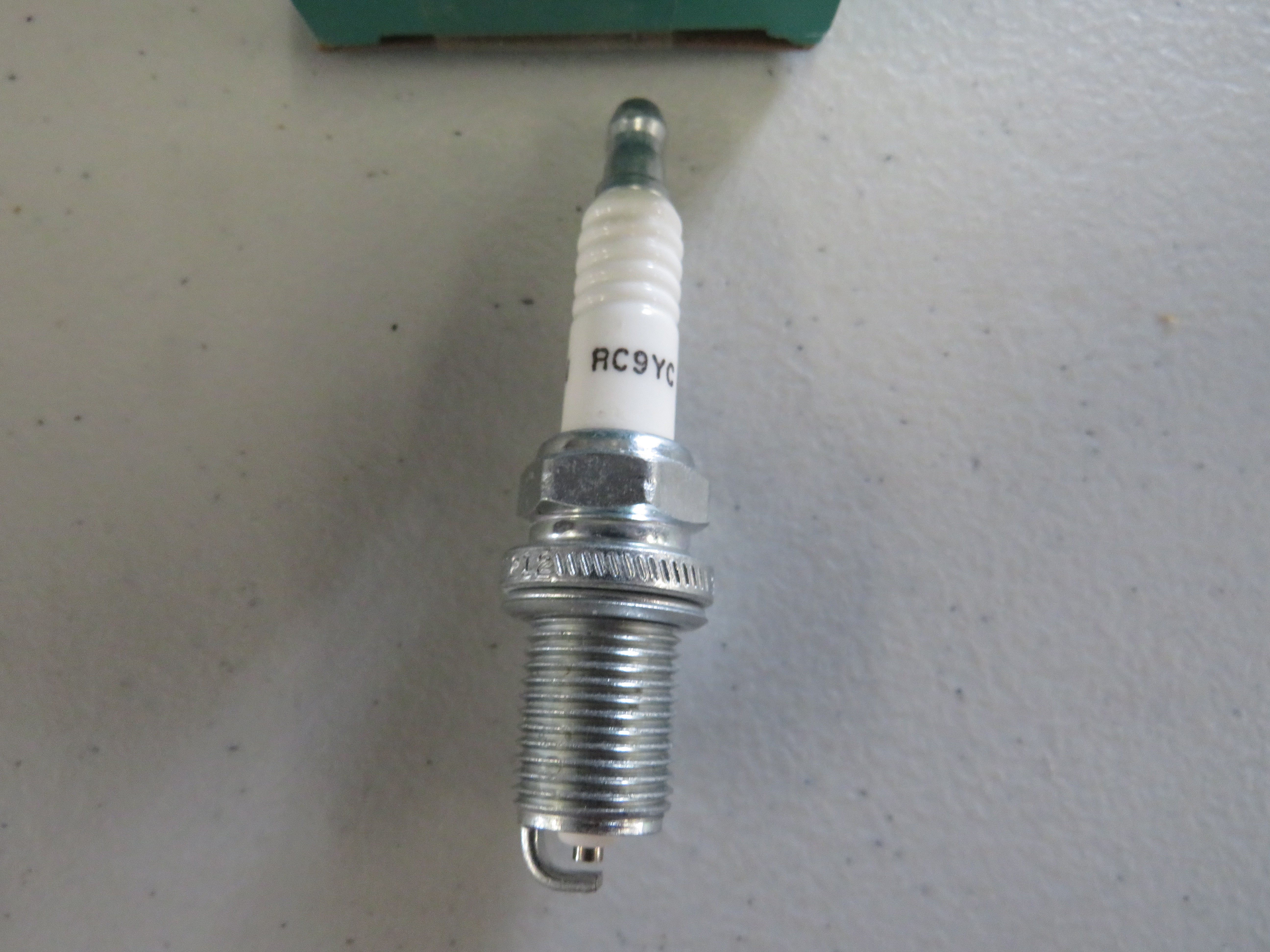 186-6958 Onan 186-6958 Spark Plug DN2M, & LPW2 Engine Parts, DN4M & LPW4 Engine Parts, MEP802A Generators & Parts, MEP803A Generators & Parts 1/23/2026 THIS PART IS IN STOCK 1/23/2026