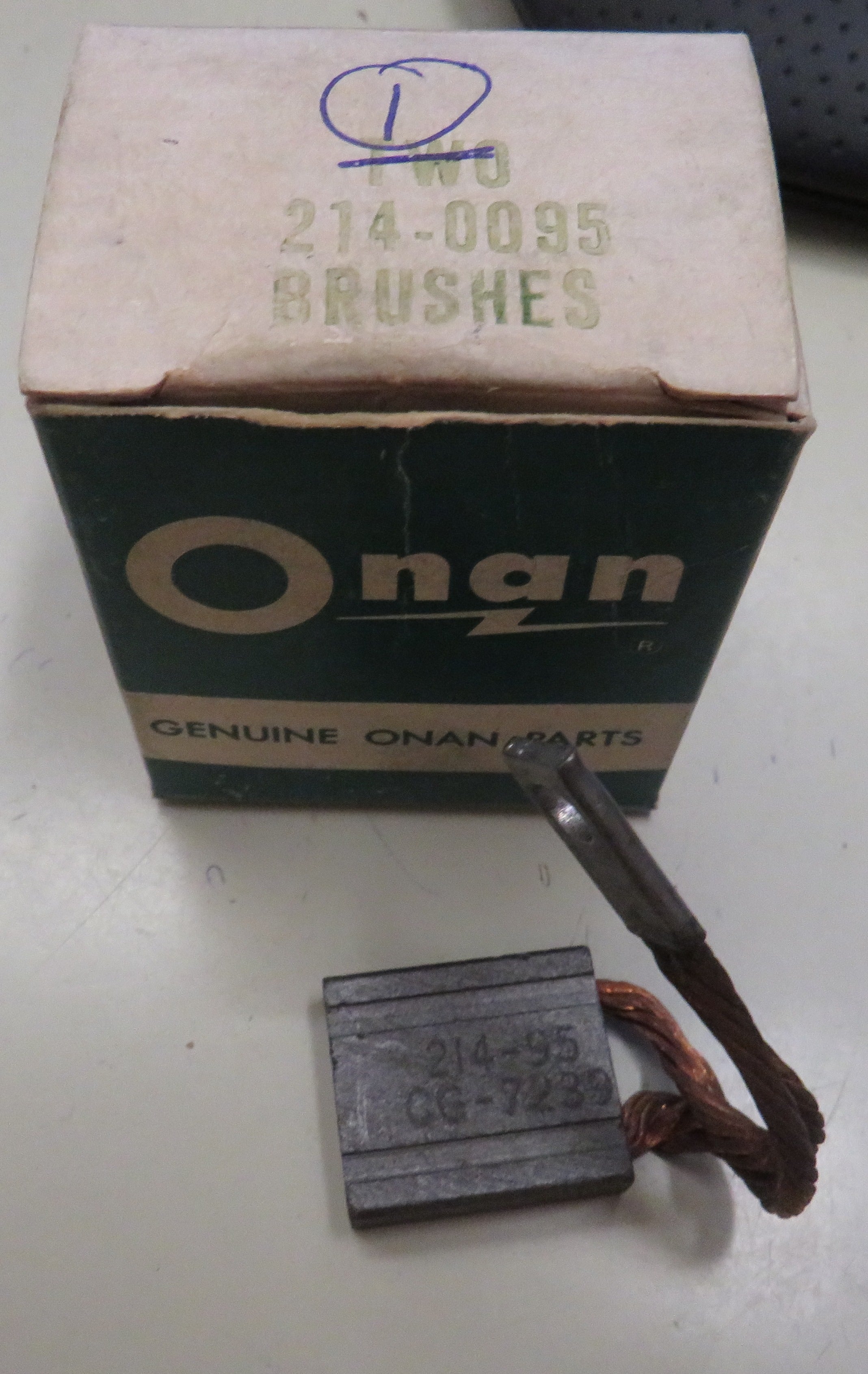 214-0095 Onan Brushes (Pk 1) For DC Gen 8/12/2026 THIS PART IS IN STOCK 8/12/2026