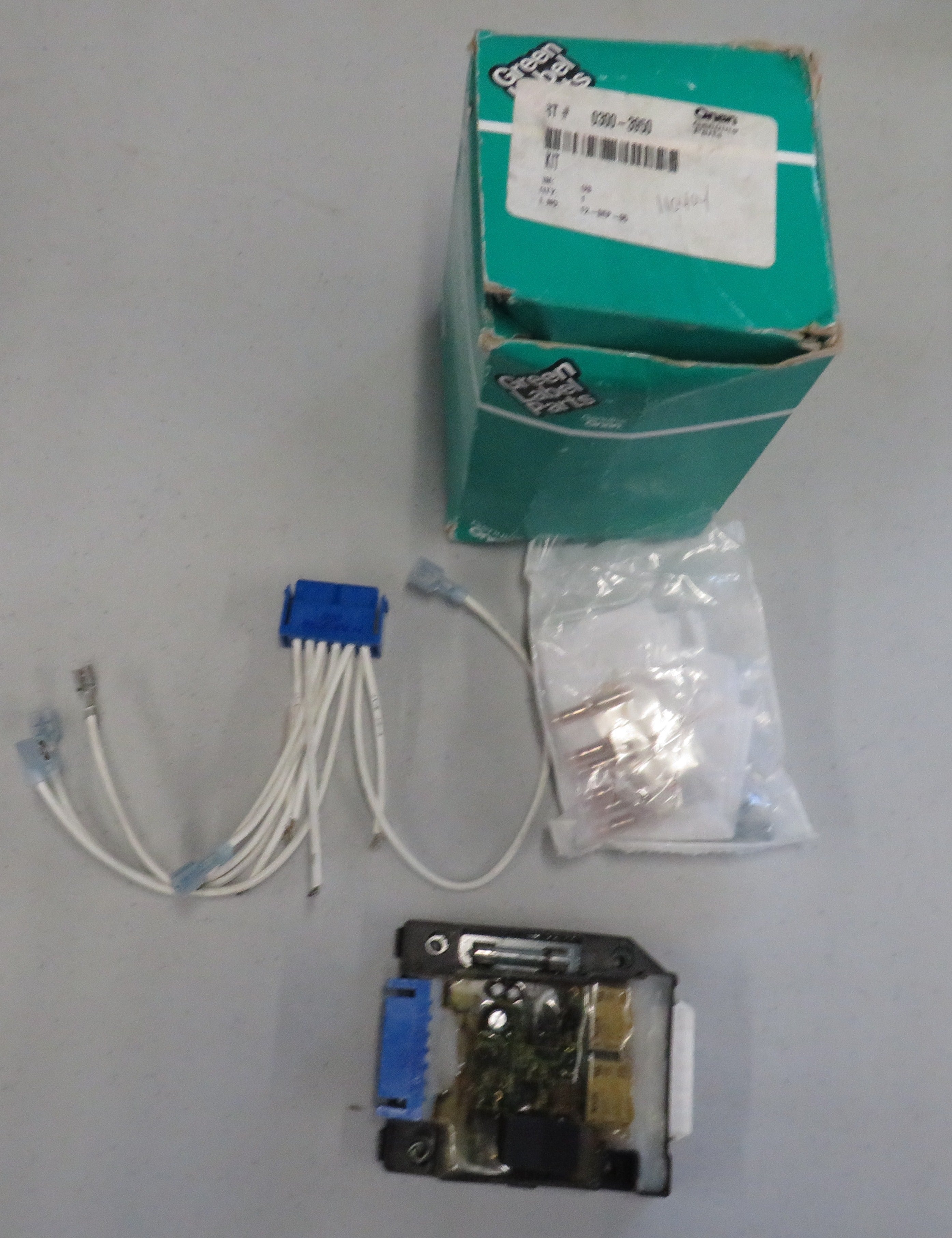 300-3950 Onan PCB Kit OBSOLETE For RV Control 4/16/2026 THIS PART IS IN STOCK as of 4/16/2026