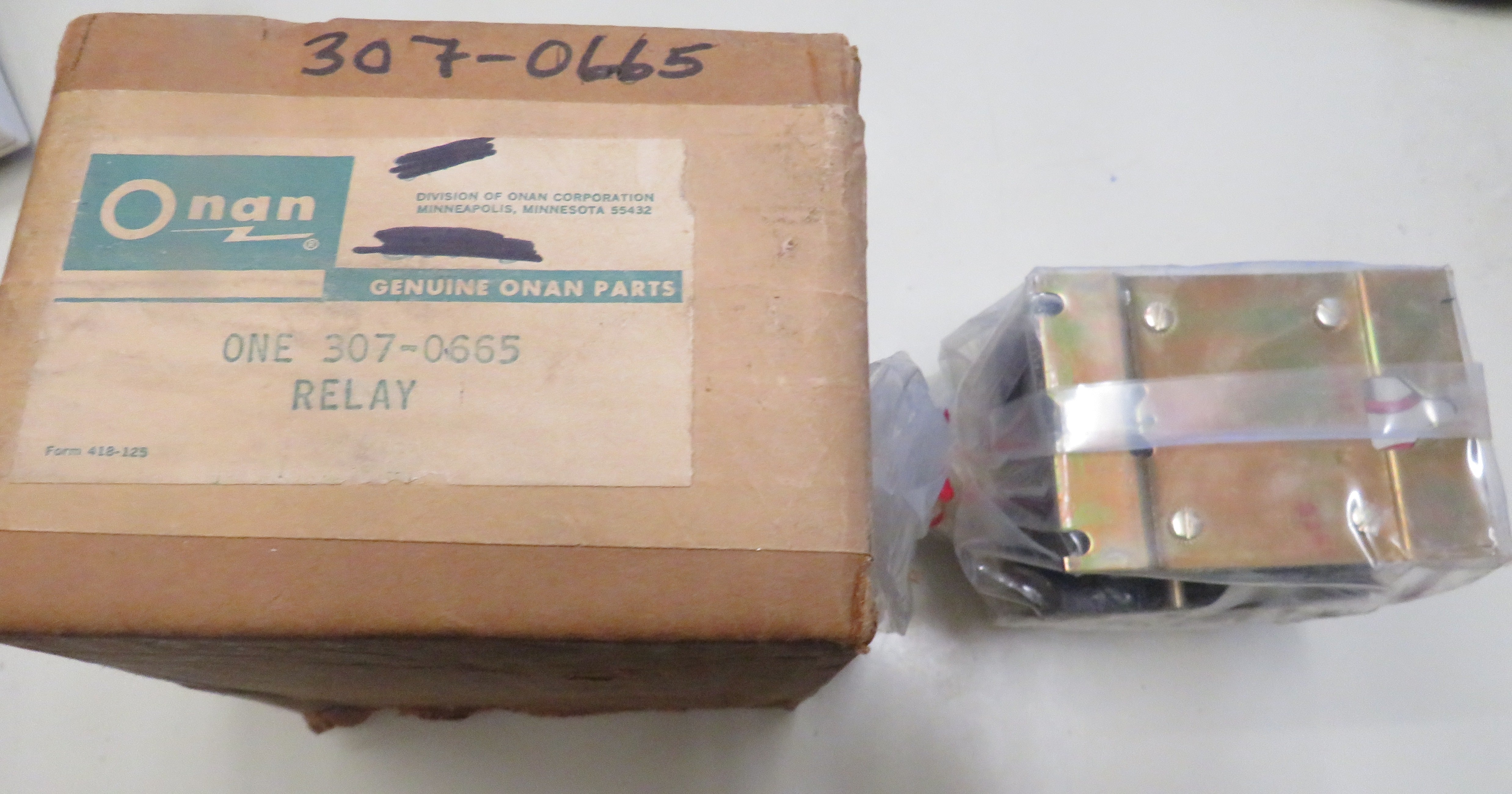 307-0665 Onan Contactor Relay 110V OEM for MCCK OBSOLETE 2/9/2024 THIS PART IS IN STOCK as of 2/9/2024