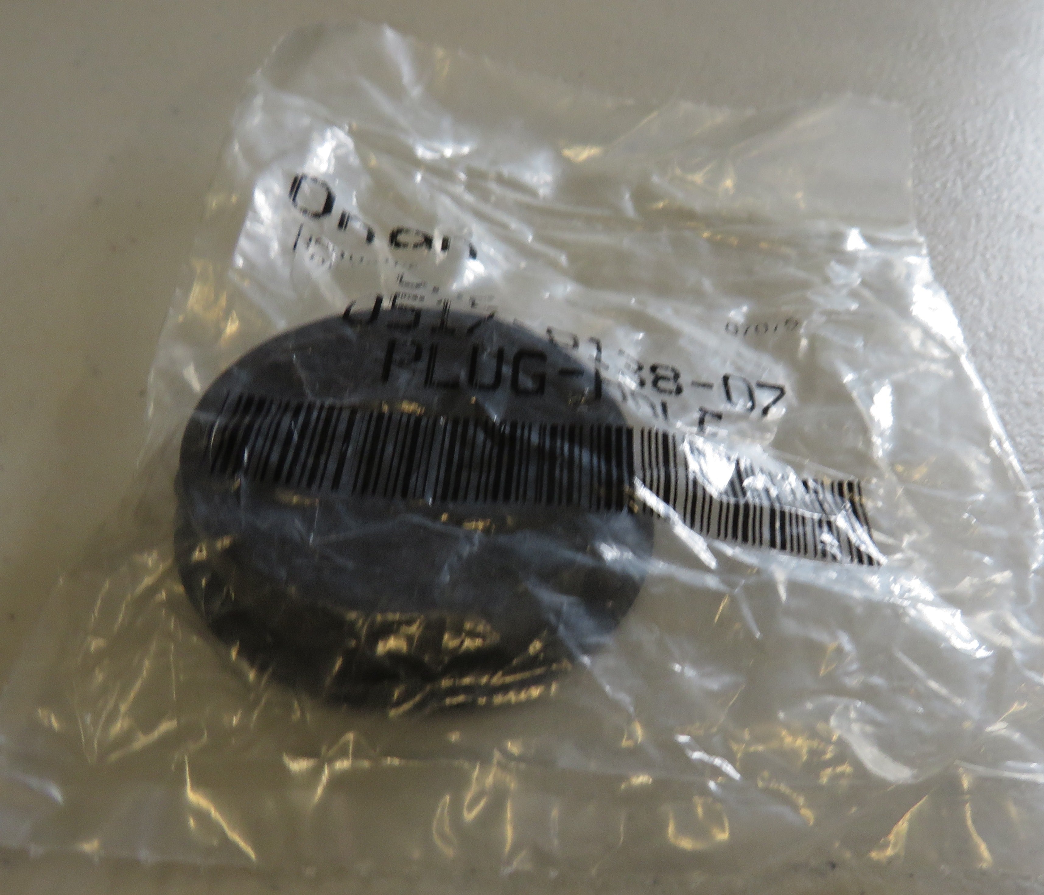 517-0138-07 Onan 517-0138-07 Plastic Cabinet Hole Plug 4/13/2026 THIS PART IS IN STOCK 4/13/2026