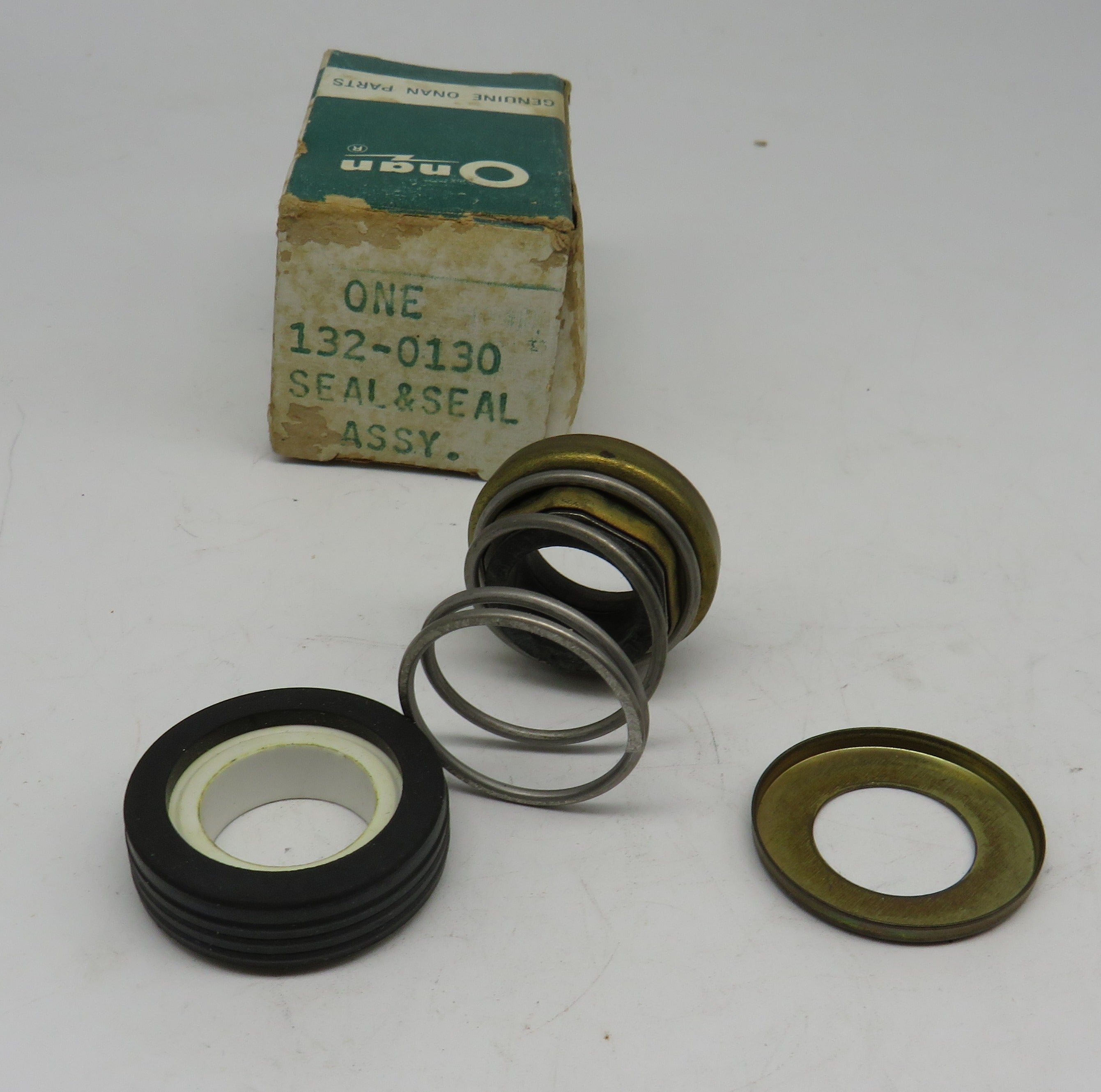 132-0130 Onan Seat & Seal Assembly For MDJC Spec A AD, MDJF 15 KW & MJC 