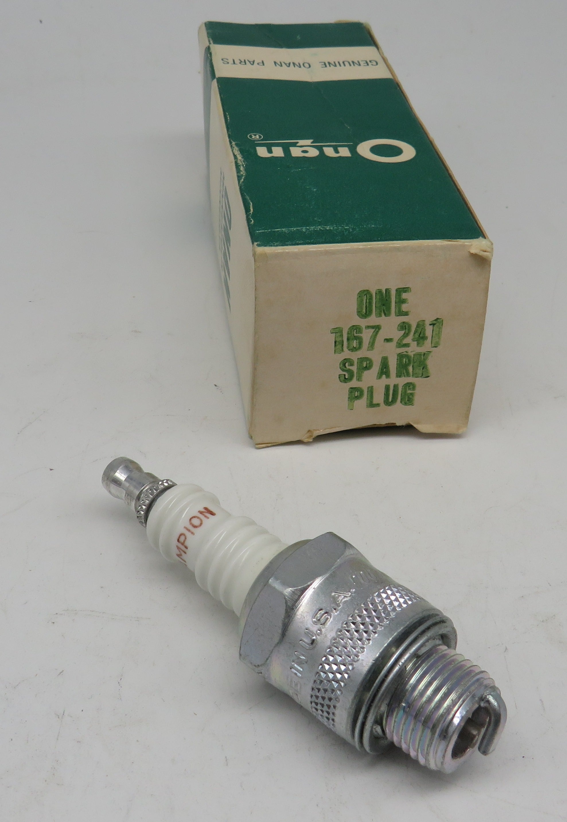 167-0241 Onan Spark Plug For 4.0 CCK, 6.5 MCCK & 15JC 2/1/2024 THIS PART IS IN STOCK 2/1/2024