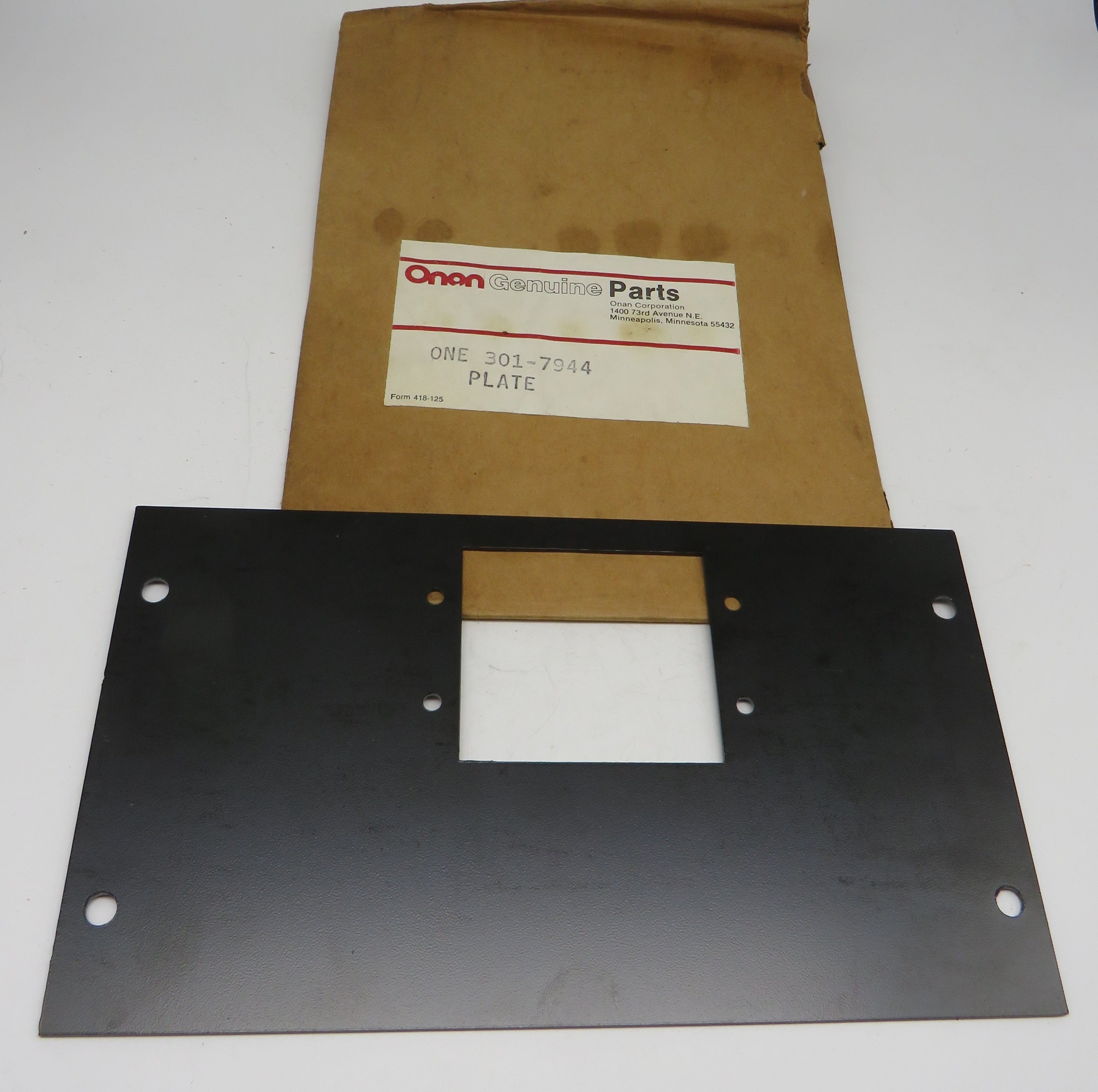301-7944 Onan Plate (OBSOLETE) For MDL4 Marine Genset Spec A & B 4/16/2026 THIS PART IS IN STOCK as of 4/16/2026