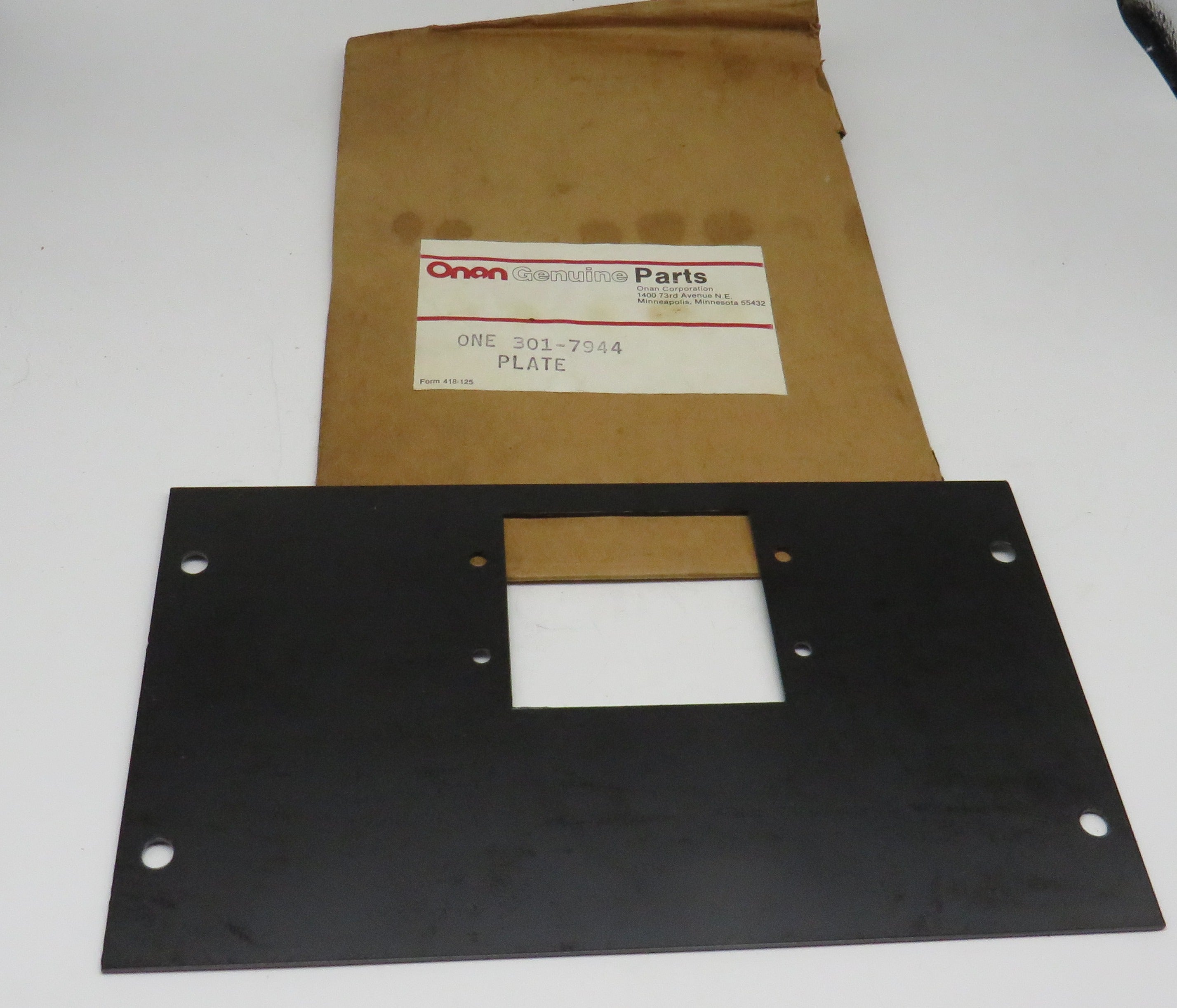 301-7944 Onan Plate (OBSOLETE) For MDL4 Marine Genset Spec A & B 4/16/2026 THIS PART IS IN STOCK as of 4/16/2026