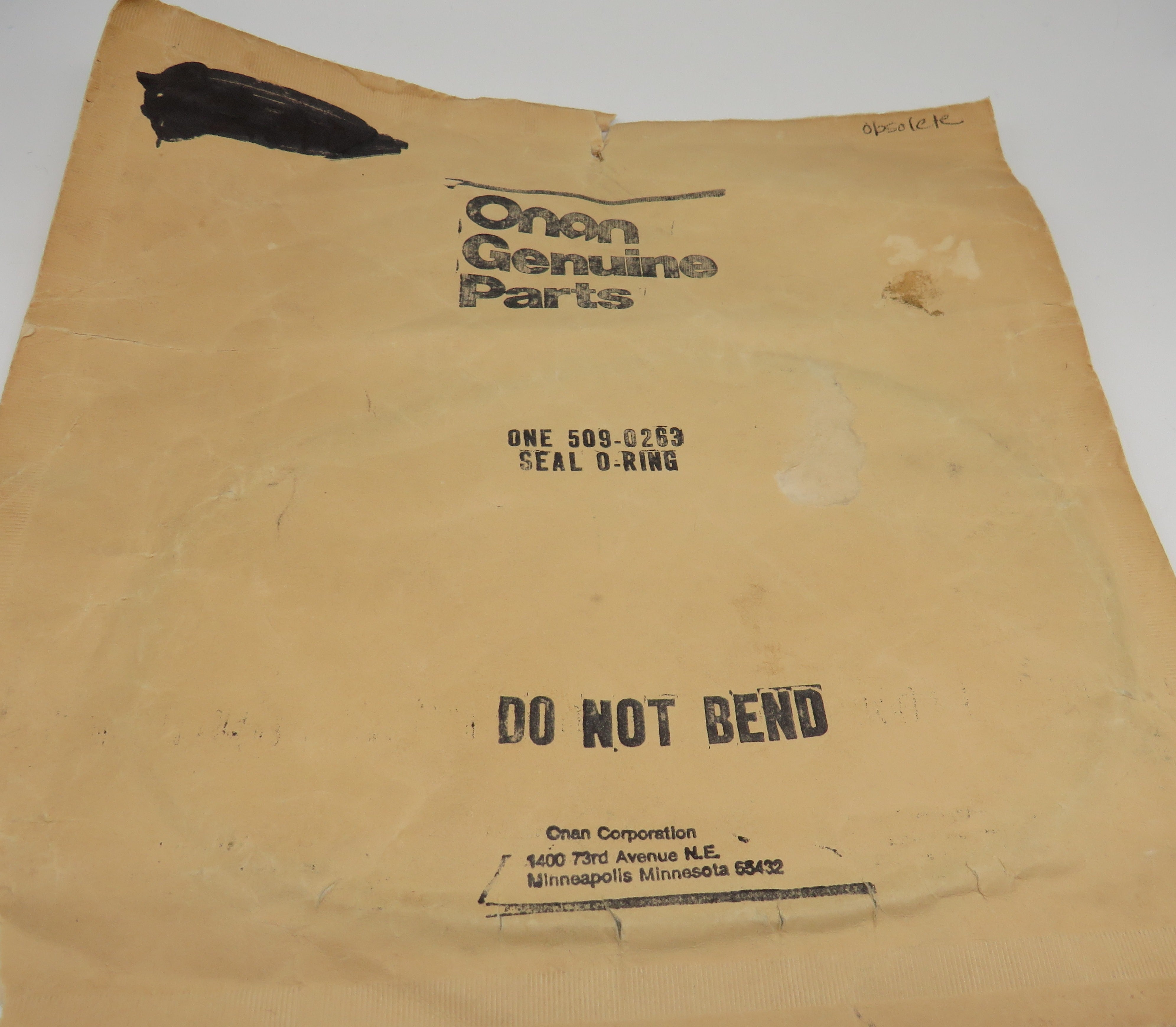509-0263 Onan Seal (OBSOLETE) for Gearcase on Onan DL4B Genset (Spec A-B) 3/26/2024 THIS PART IS IN STOCK 3/26/2024