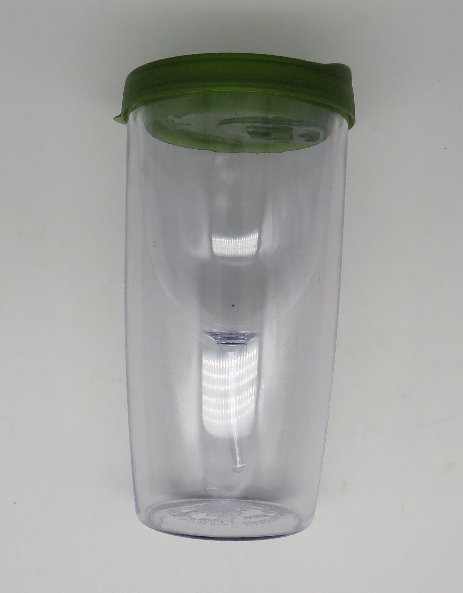 Vino2Go Wine Glass Tumbler With Lids GREEN Acrylic Insulated (For the Boat)